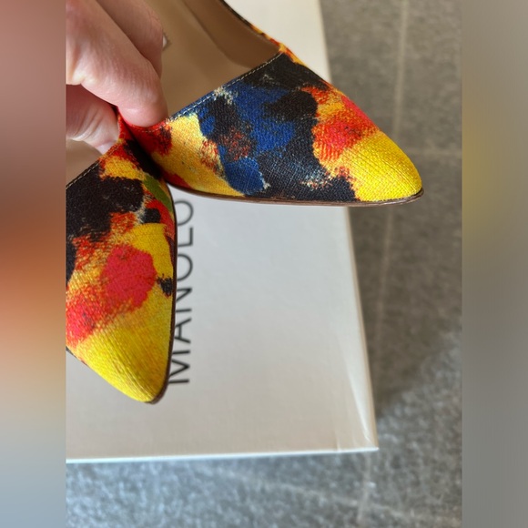 Manolo pumps - Picture 3 of 9
